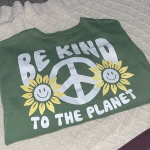 Pink Brand crew neck sweater. size small - earth day